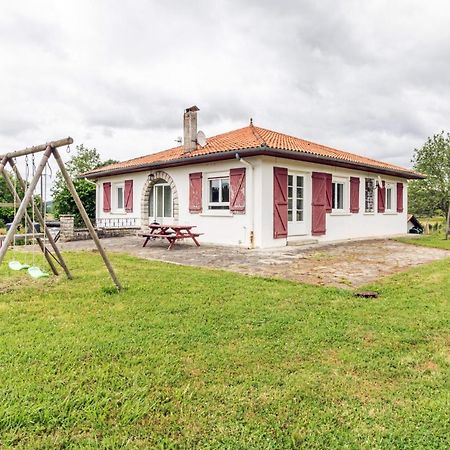Kiloredy Villa Bidache Bagian luar foto