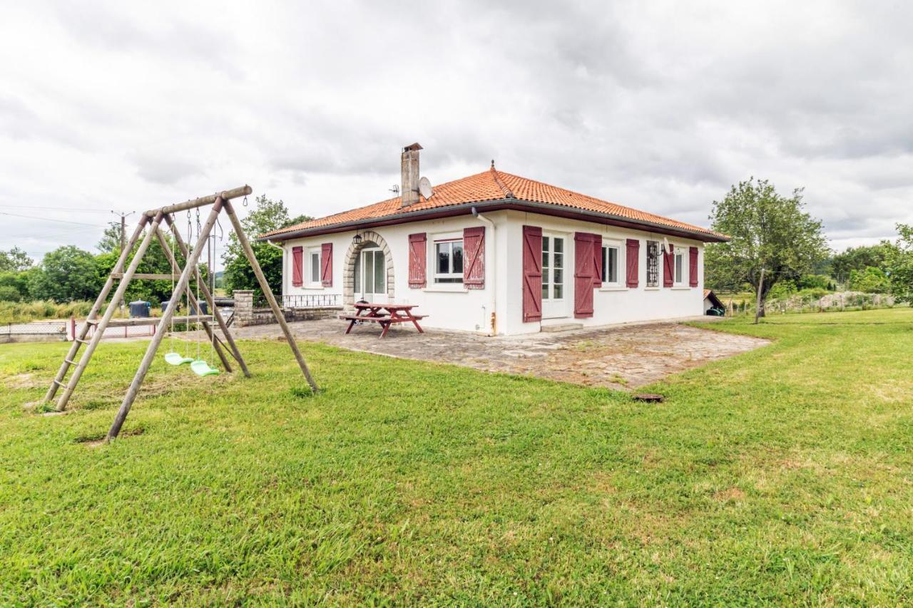 Kiloredy Villa Bidache Bagian luar foto