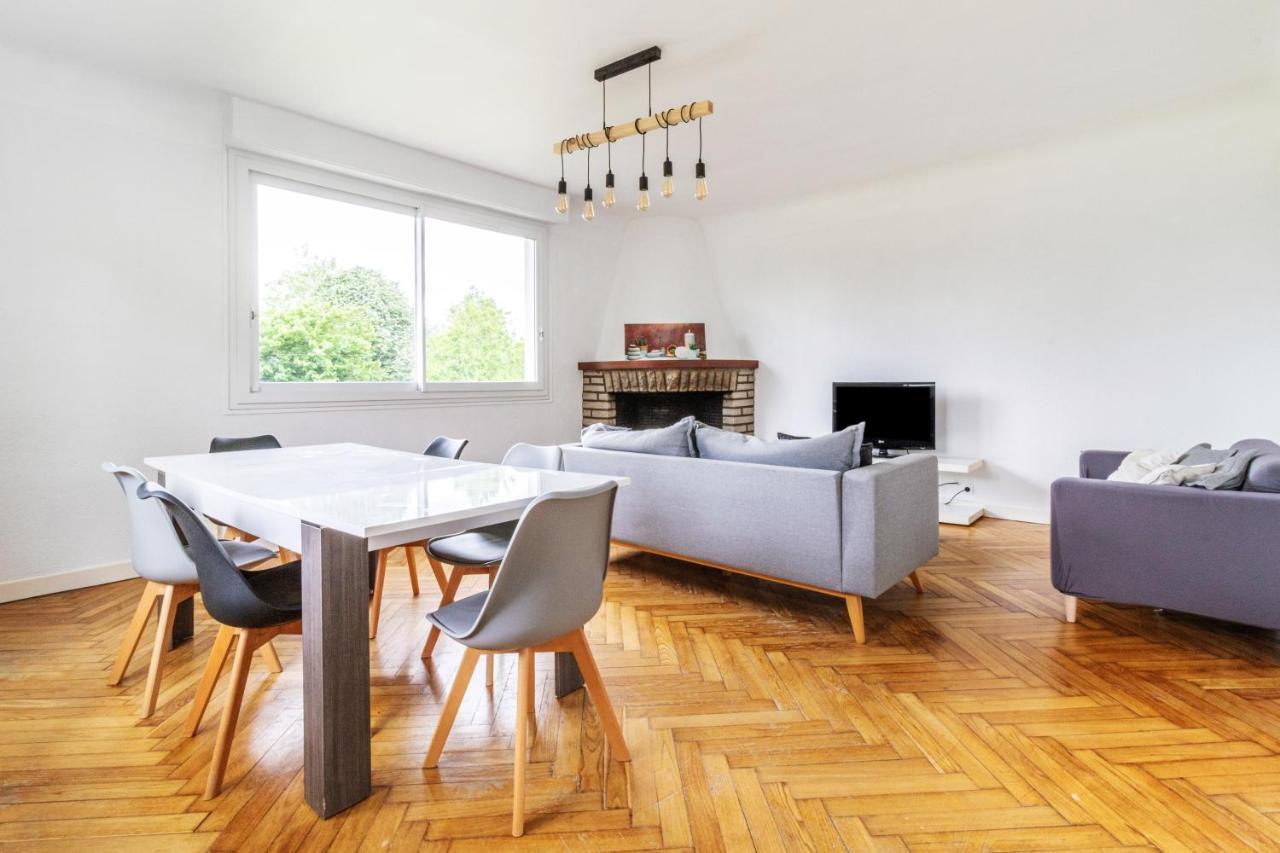 Kiloredy Villa Bidache Bagian luar foto